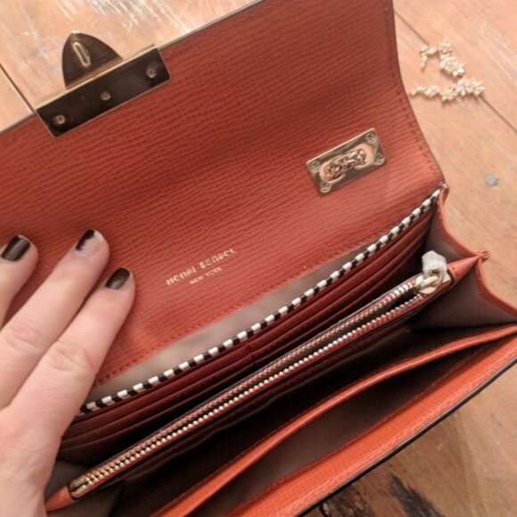 HENRI BENDEL Waldorf Wallet On Gold Chain in Coral - Picture 5 of 8